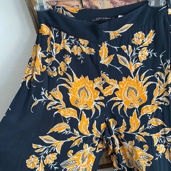 ZARA WOMAN HIGH WAIST NAVY FLORAL WIDE LEG TROUSERS PANTS 6 - Picture 4 of 14
